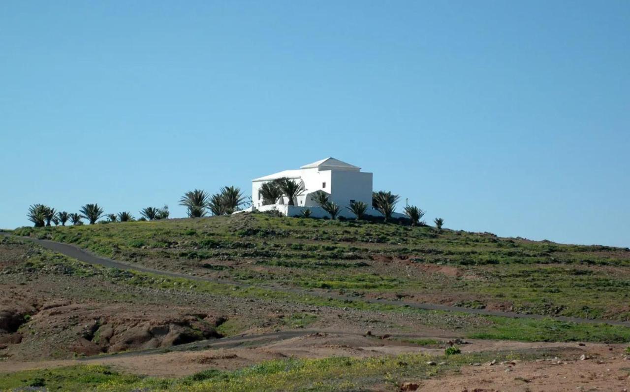 Las Nieves Suites Teguise  Exterior photo