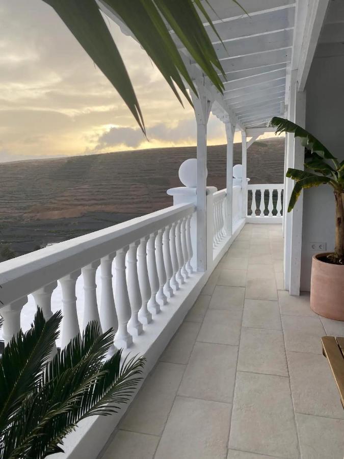Las Nieves Suites Teguise  Exterior photo